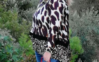Blusa Leo estampada en animal print combinada tigre y leopardo